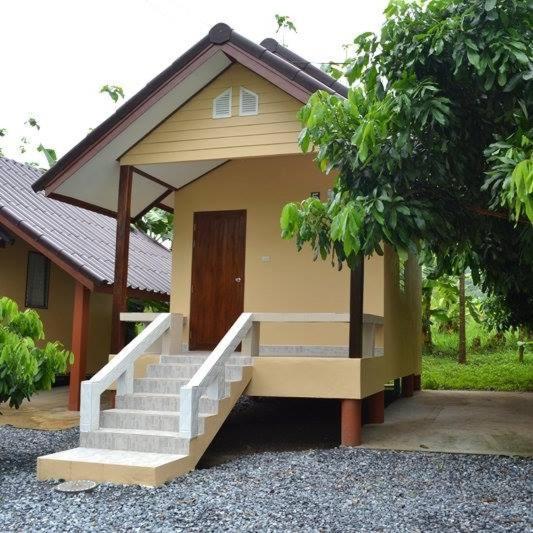 Baan Rai Pu Fa Villa Sattahip Exterior photo